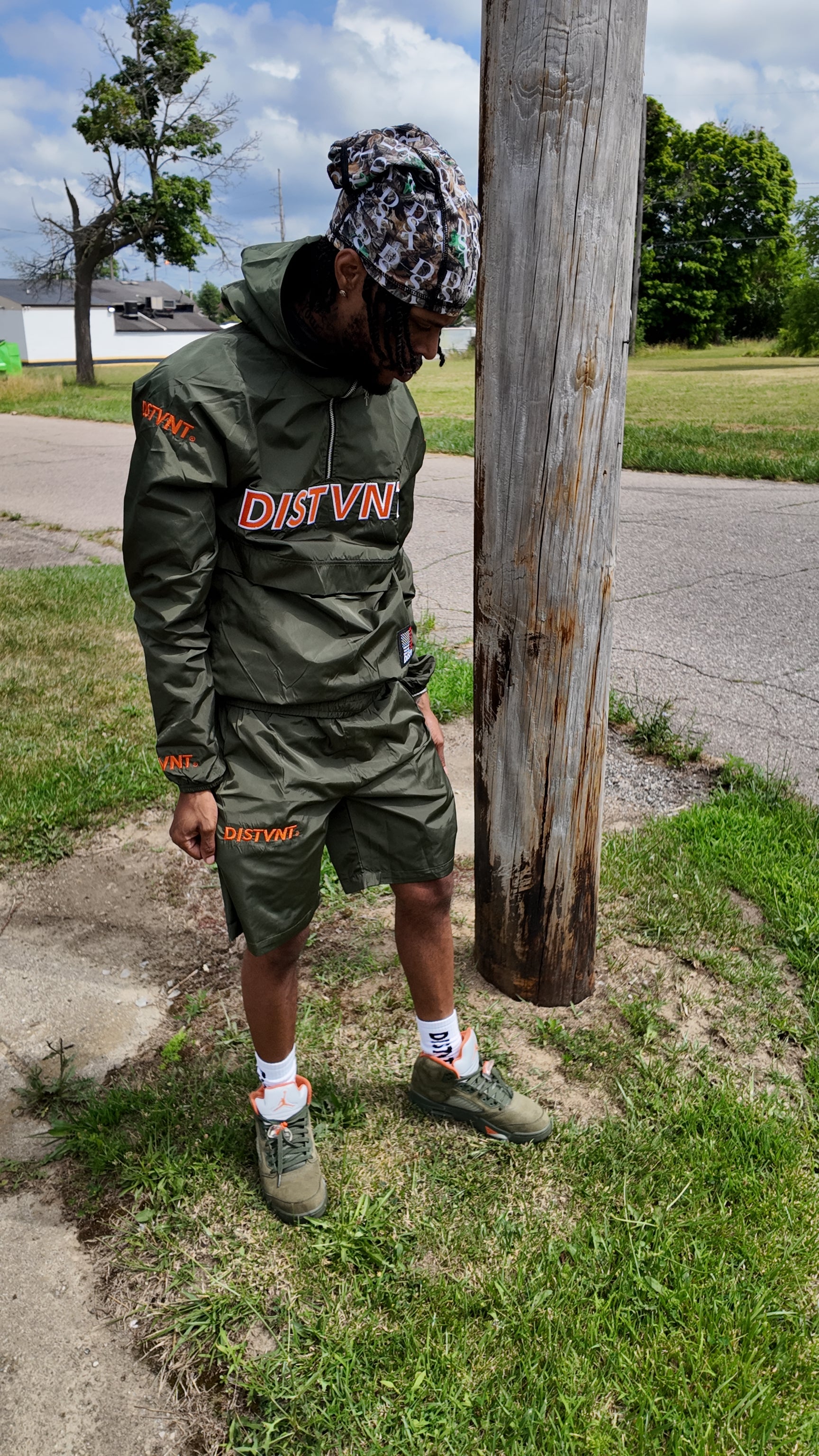 QUARTER-ZIP WINDBREAKER HOODIE SHORT SET