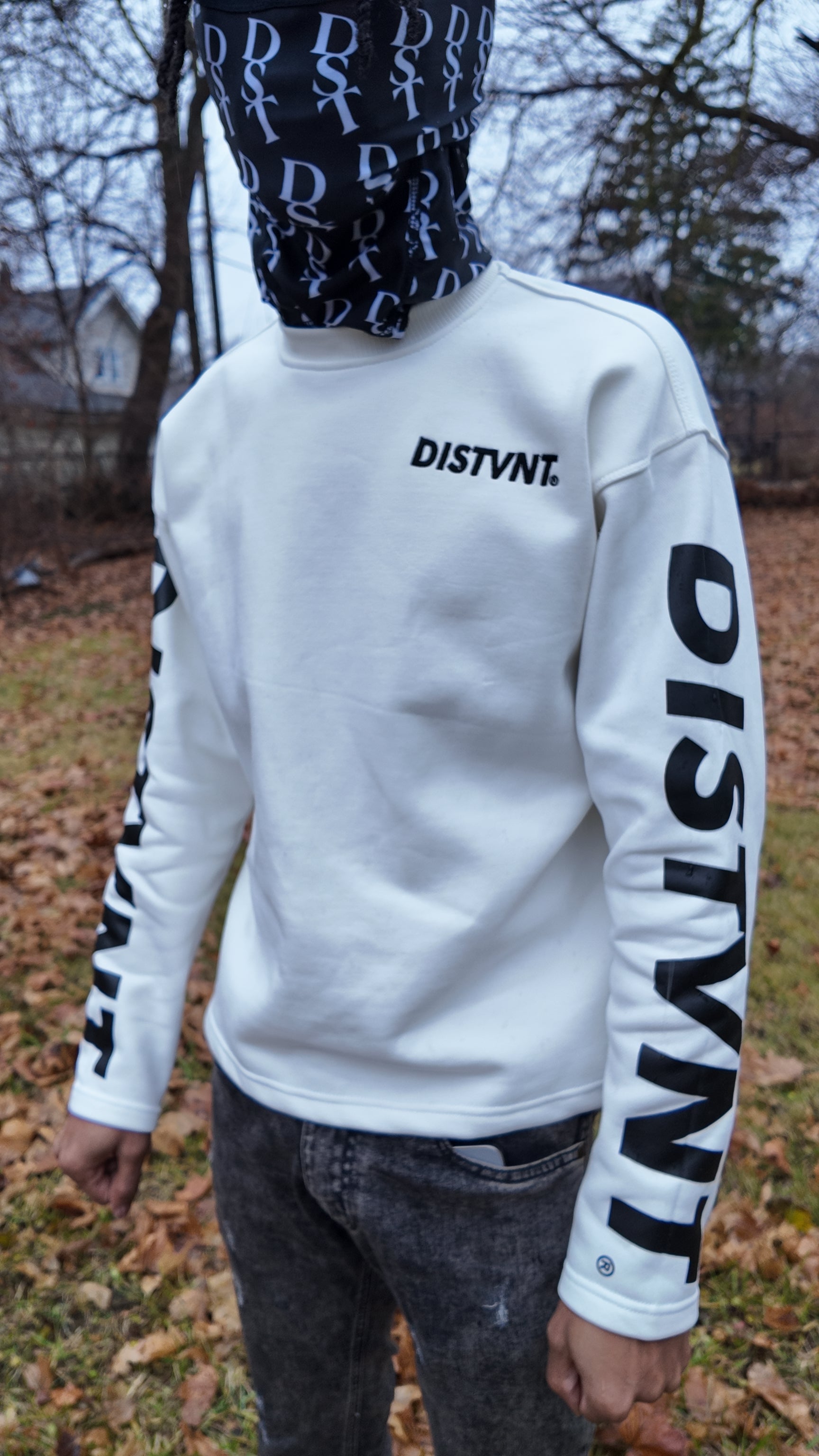 HEAVYWEIGHT Sweater