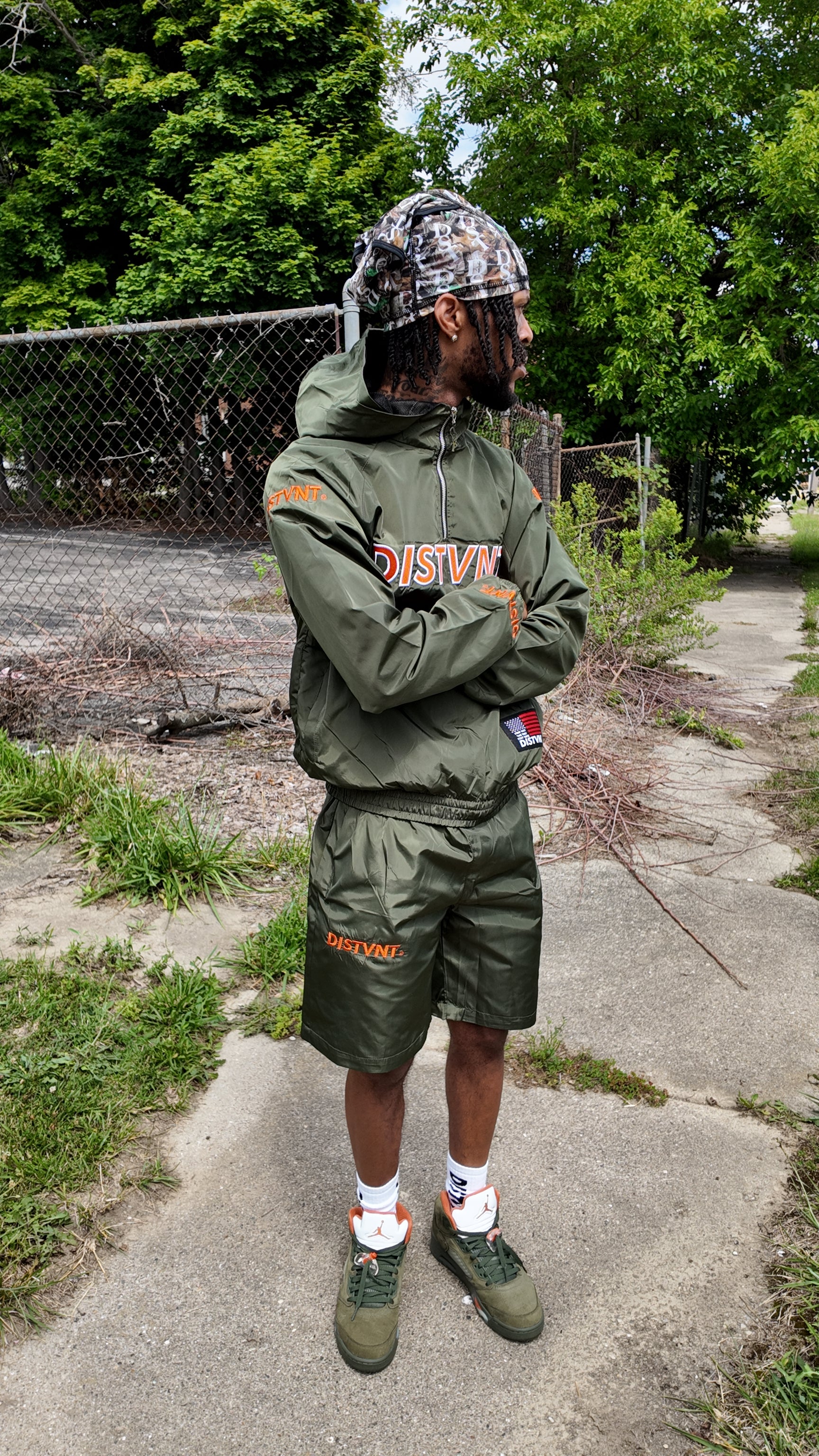 QUARTER-ZIP WINDBREAKER HOODIE SHORT SET
