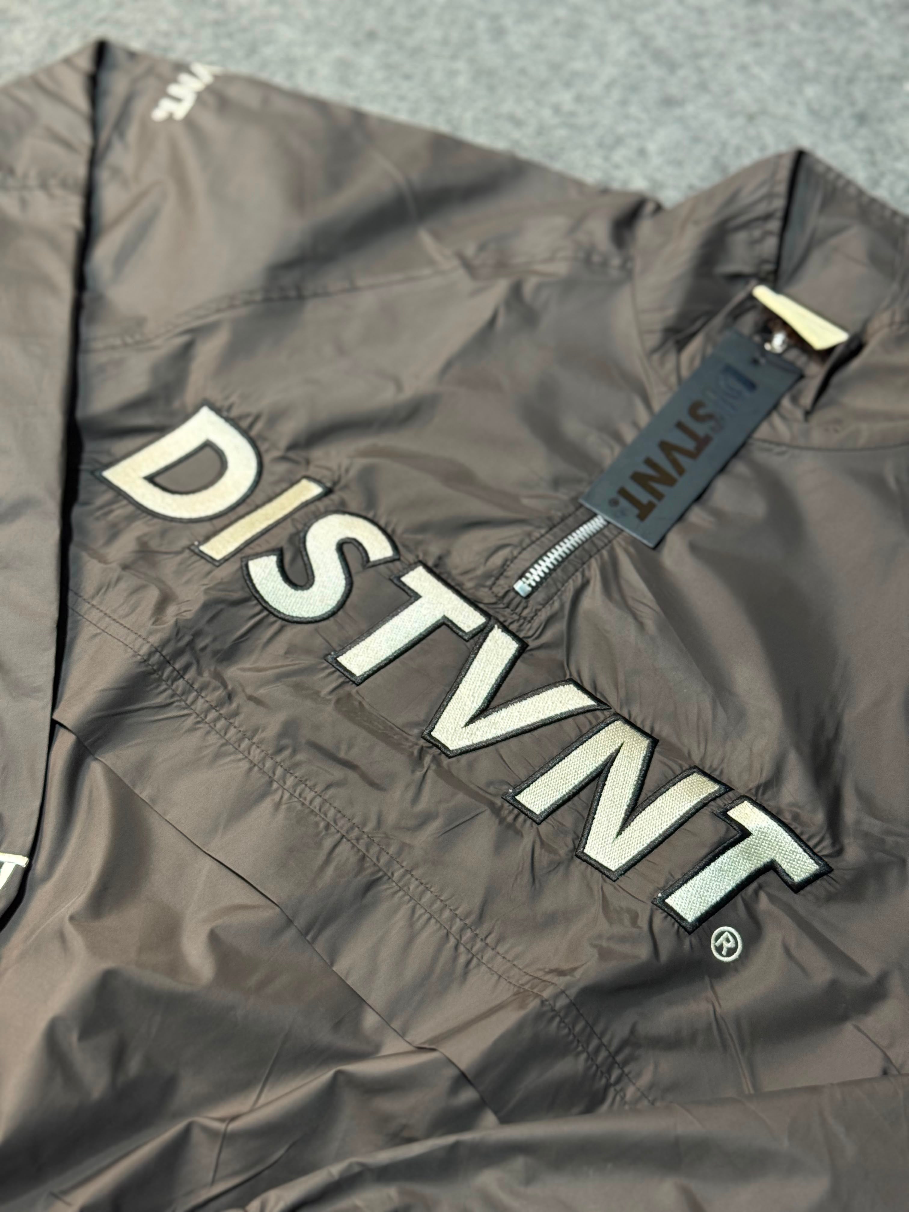 QUARTER-ZIP WINDBREAKER SHORT SET