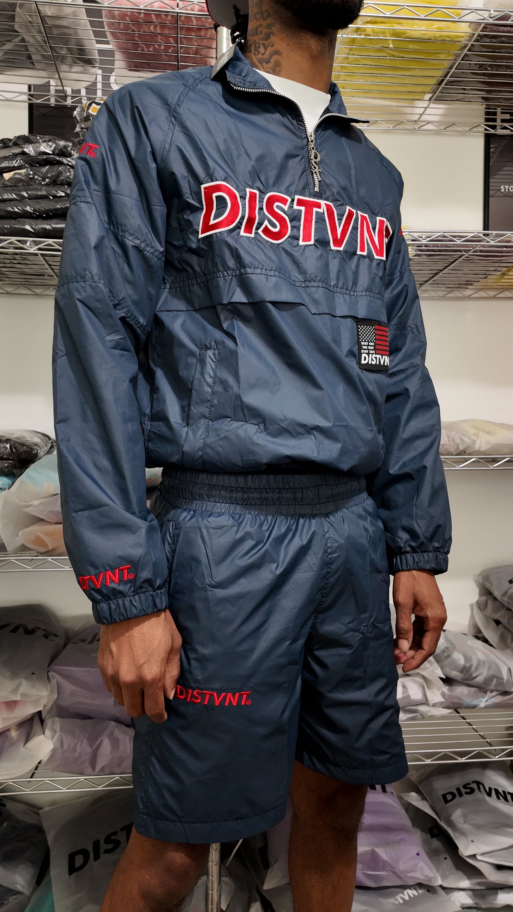 QUARTER-ZIP WINDBREAKER SHORT SET