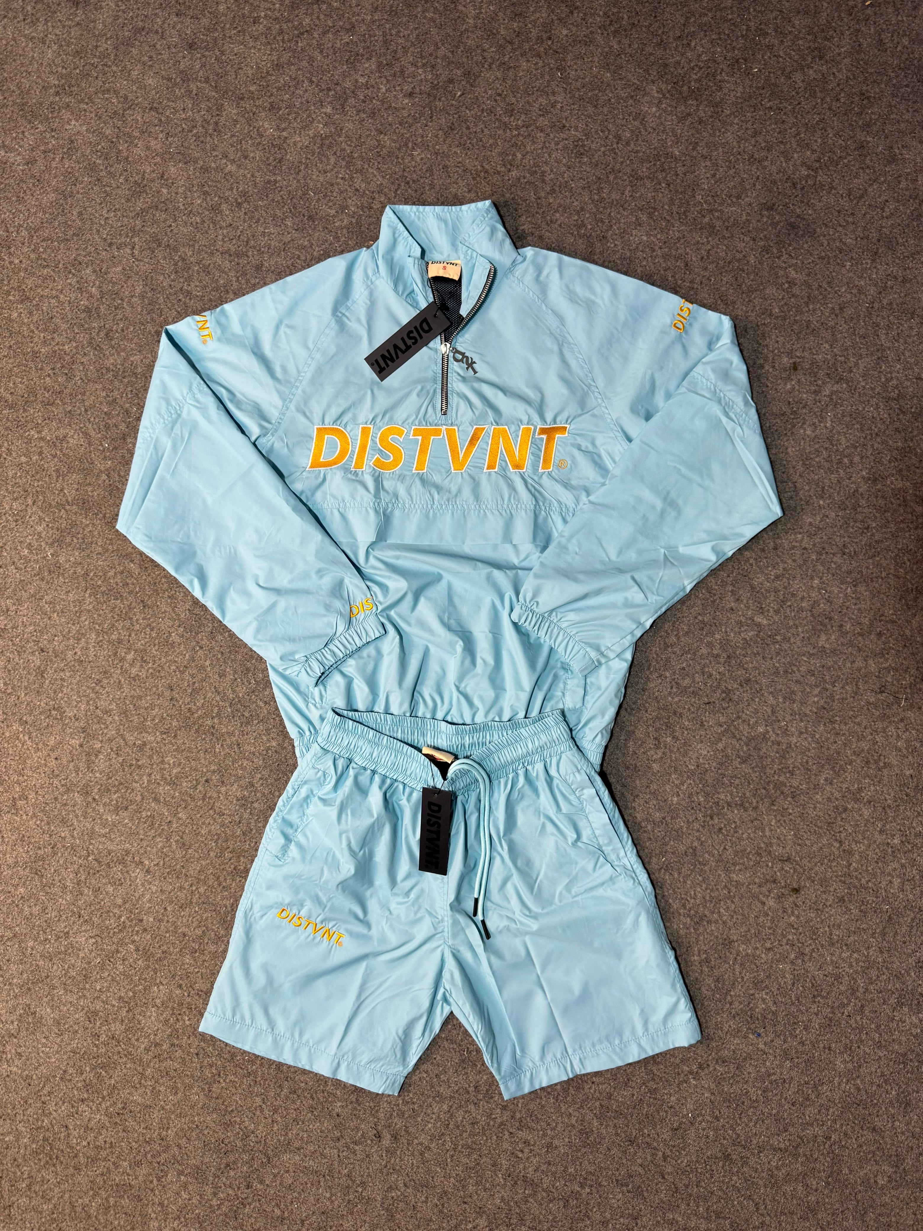 QUARTER-ZIP WINDBREAKER SHORT SET